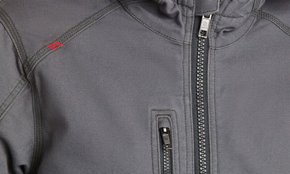 Why the Fit of Your FR Clothing Is Important