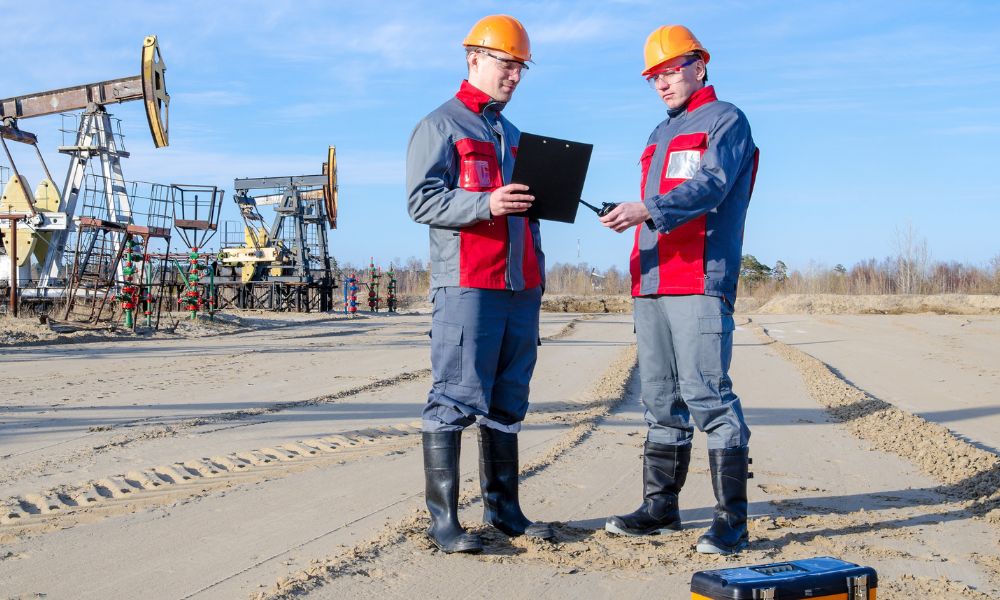 FR Shirt and Pants vs. Coveralls: Which Is Safer?