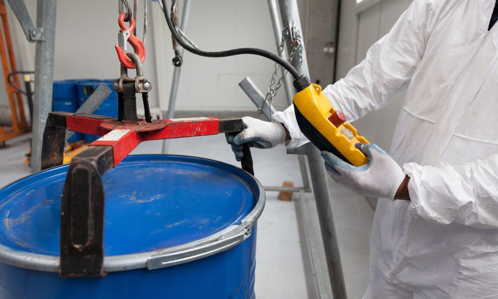 Expert Tips for Handling Methanol Safely