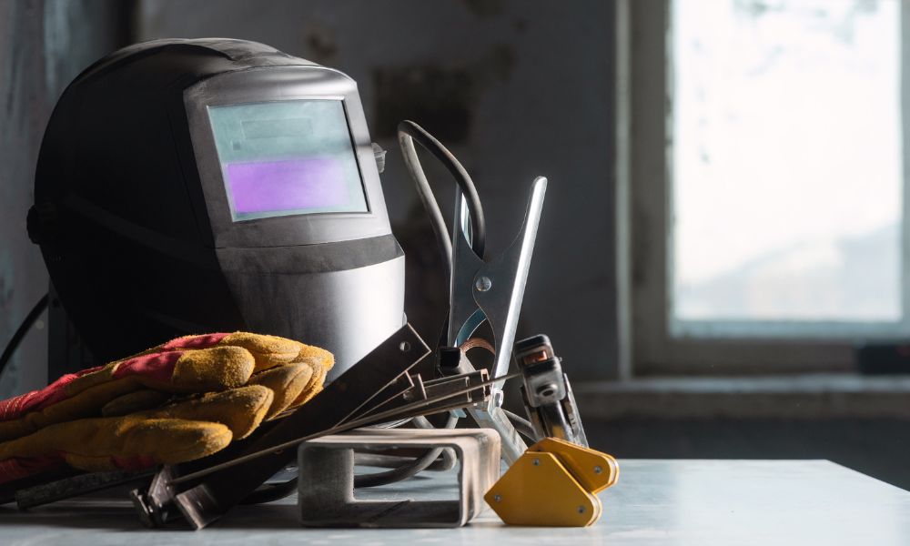 8 Blazing Christmas Gifts for the Welder in Your Life